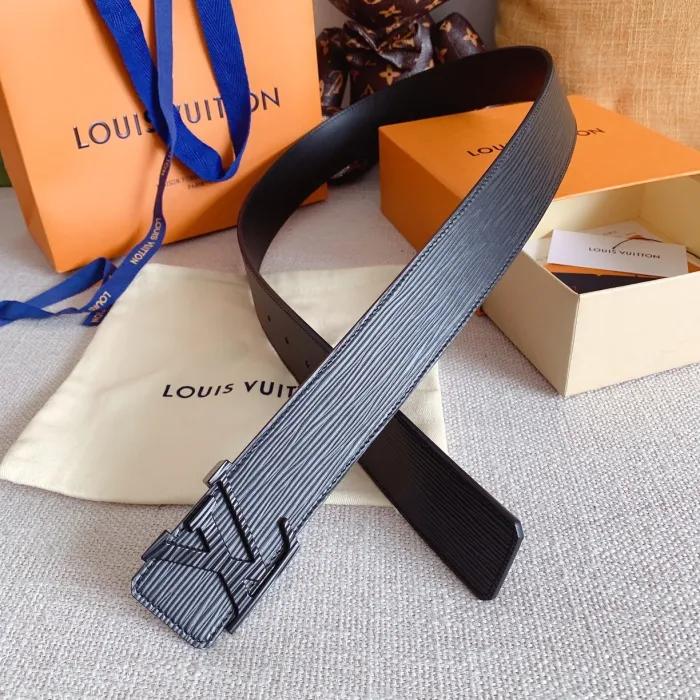 LOUIS VUITTON Belt