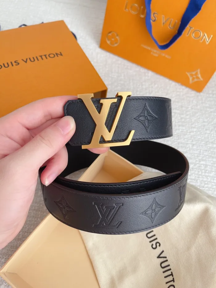 LOUIS VUITTON Belt