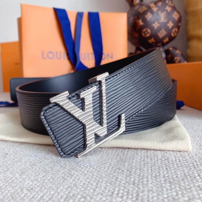 LOUIS VUITTON Belt