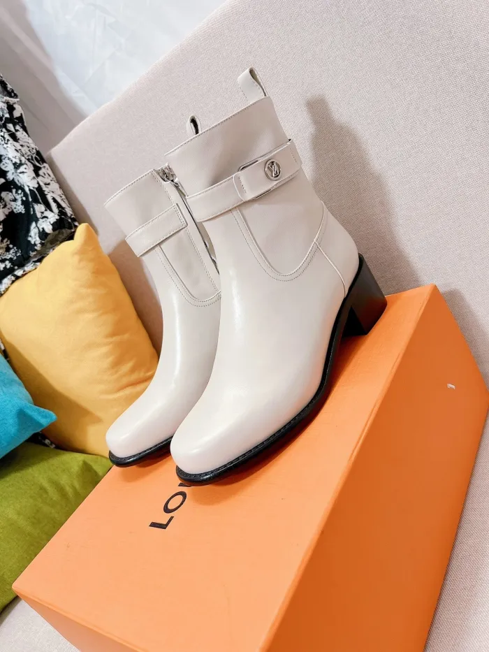 LOUIS VUITTON women _Boots shoes eur 35-41