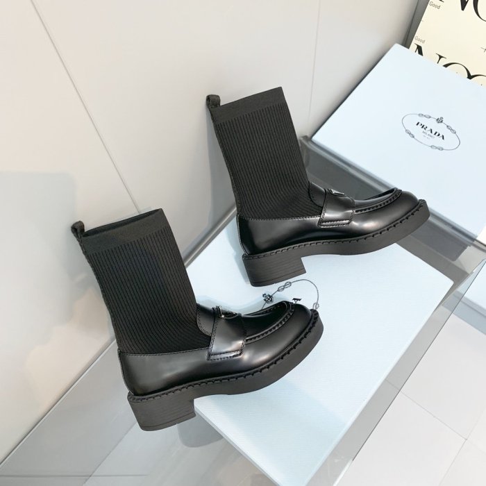 Prada women _Boots shoes eur 35-40