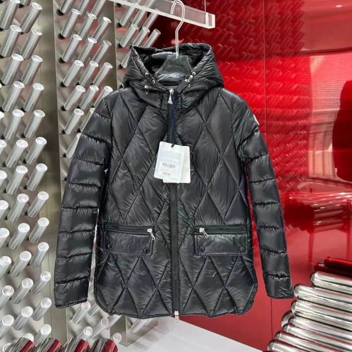 MONCLER Down Jacket size：0-3