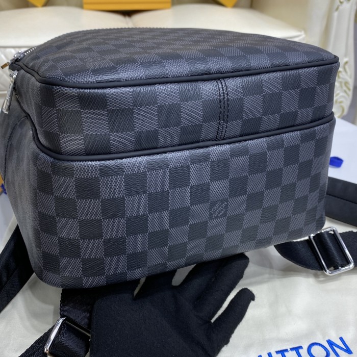 LOUIS VUITTON bags