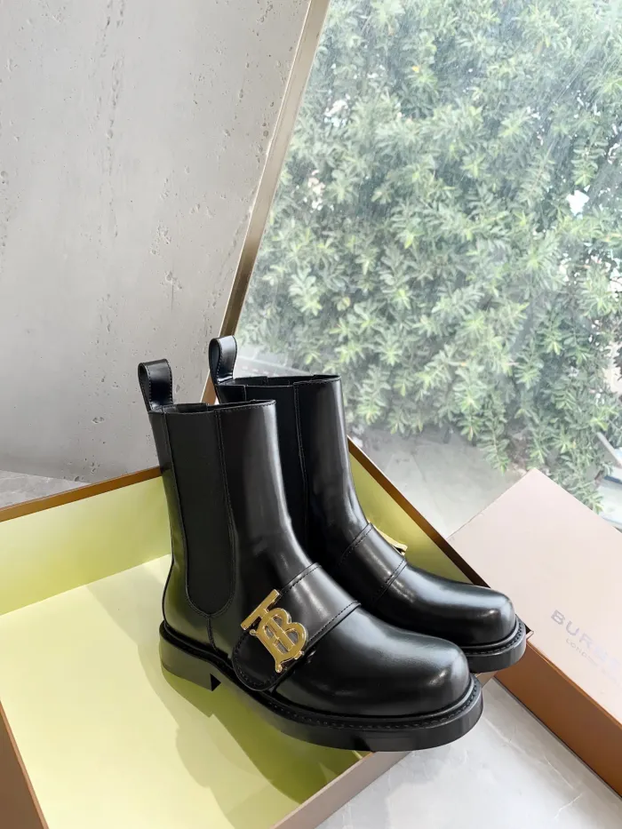 Burberry women _Boots shoes eur 35-40