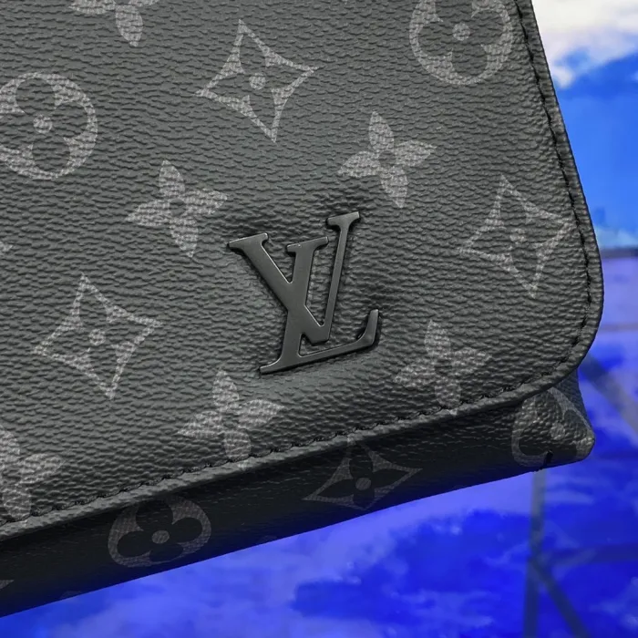 LOUIS VUITTON bags