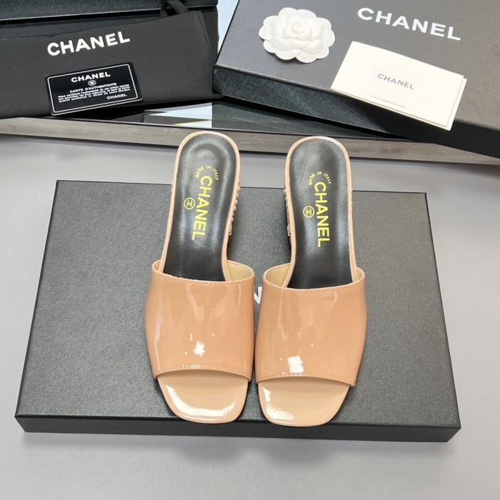 Chanel women _Sandals/Slippers shoes eur 35-41