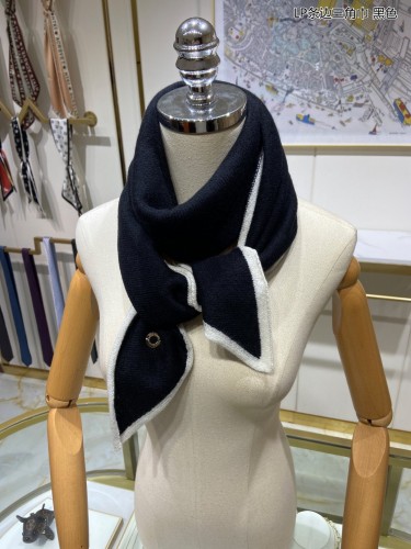 Other brand Scarves