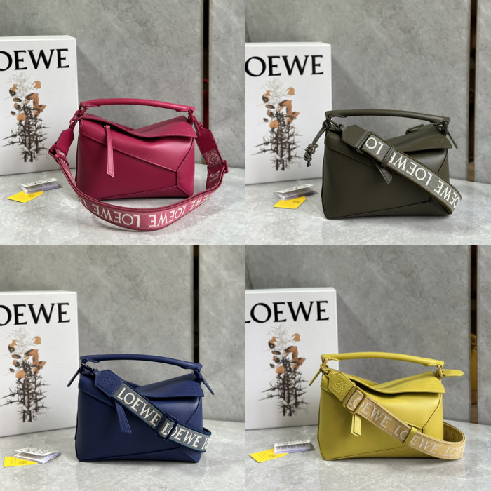 LOEWE bags