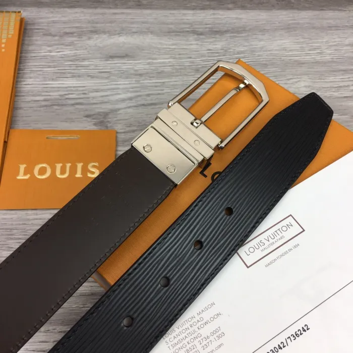 LOUIS VUITTON Belt