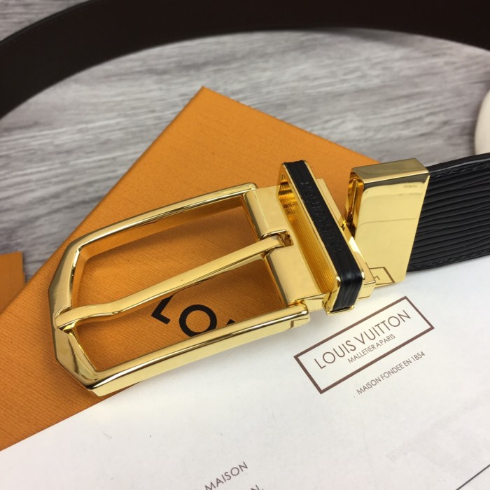 LOUIS VUITTON Belt