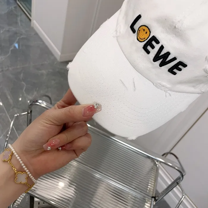 LOEWE Hats