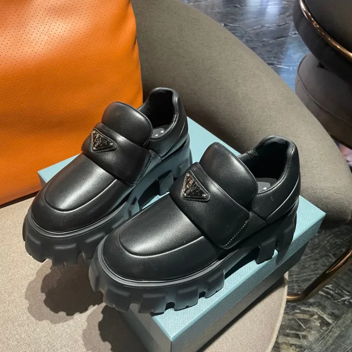 Prada women _Csaual shoes shoes eur 35-40