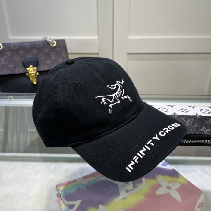 ARC'TERYX Hats