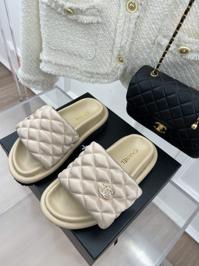 Chanel Women_Slippers/Sandals shoes eur 35-41