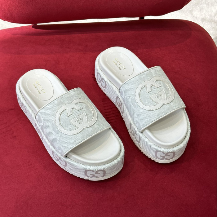 Gucci Women_Slippers/Sandals shoes eur 35-41