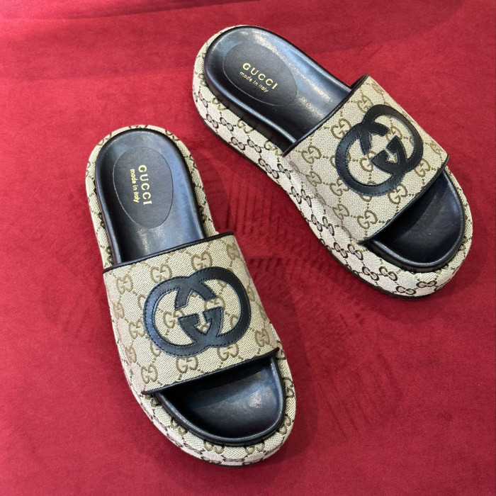 Gucci Women_Slippers/Sandals shoes eur 35-41