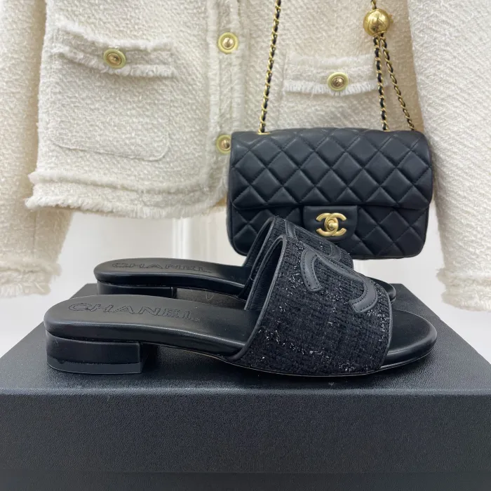 Chanel Women_Slippers/Sandals shoes eur 35-41