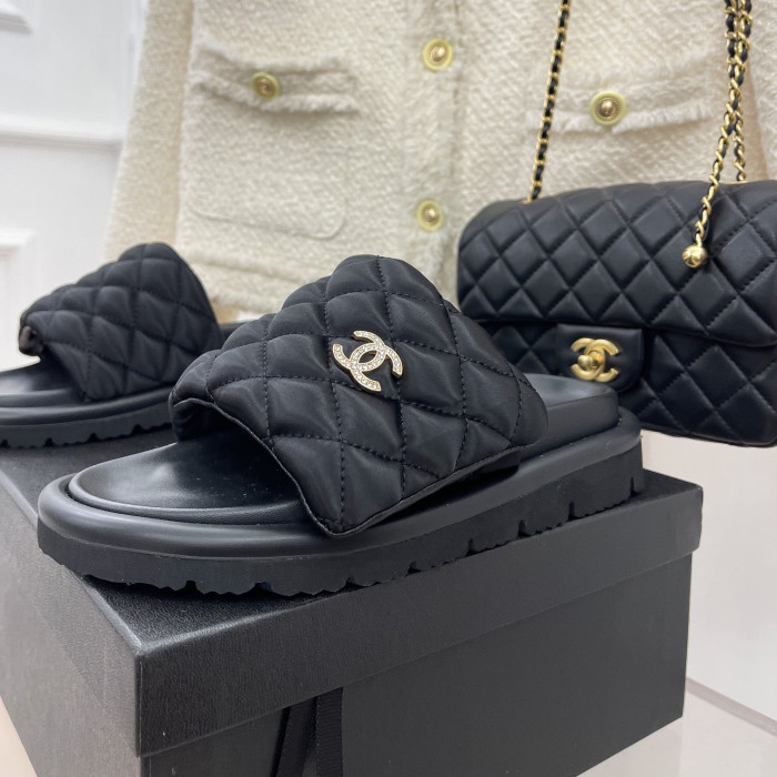 Chanel Women_Slippers/Sandals shoes eur 35-41