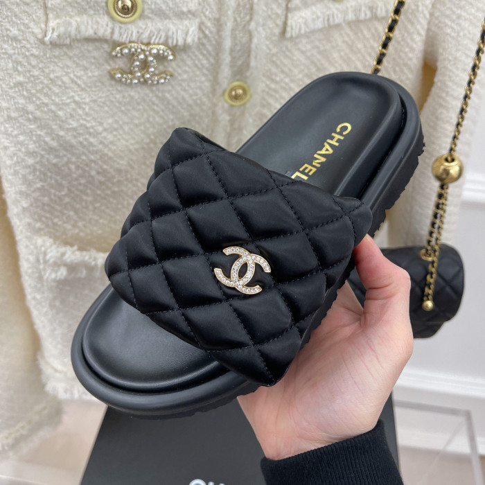 Chanel Women_Slippers/Sandals shoes eur 35-41