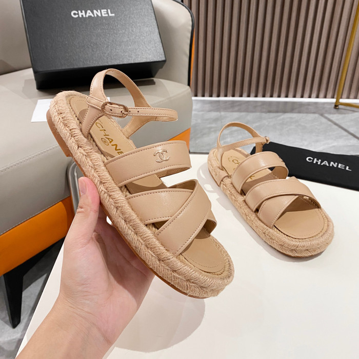 Chanel Women_Slippers/Sandals shoes eur 35-40