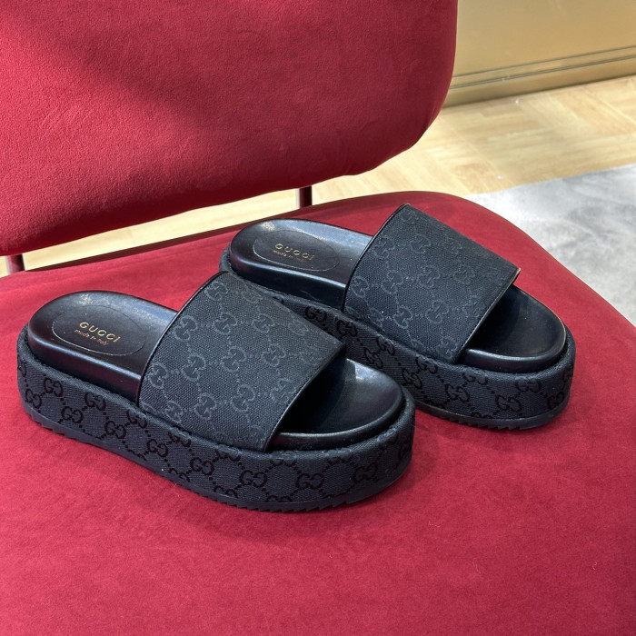 Gucci Women_Slippers/Sandals shoes eur 35-41