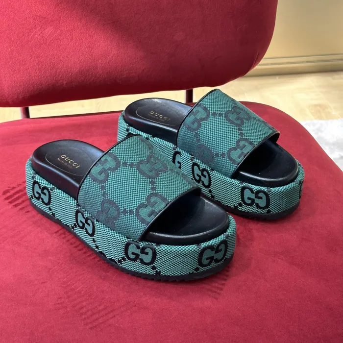 Gucci Women_Slippers/Sandals shoes eur 35-41