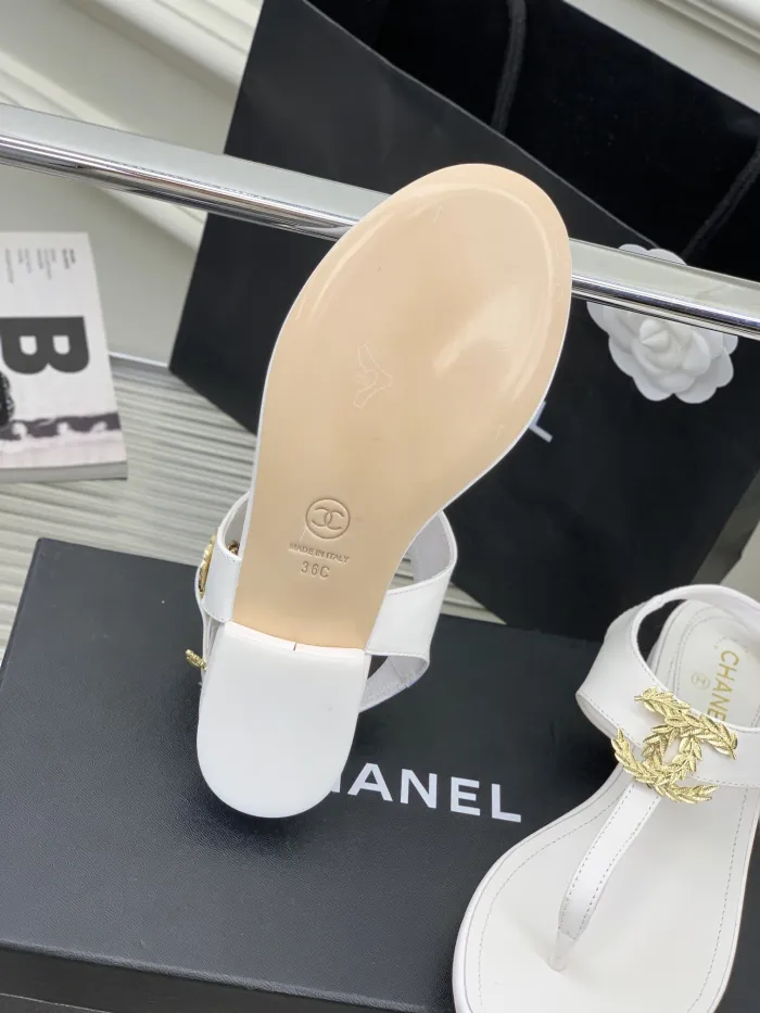 Chanel Women_Slippers/Sandals shoes eur 35-41