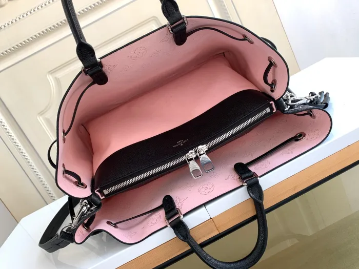 LOUIS VUITTON bags