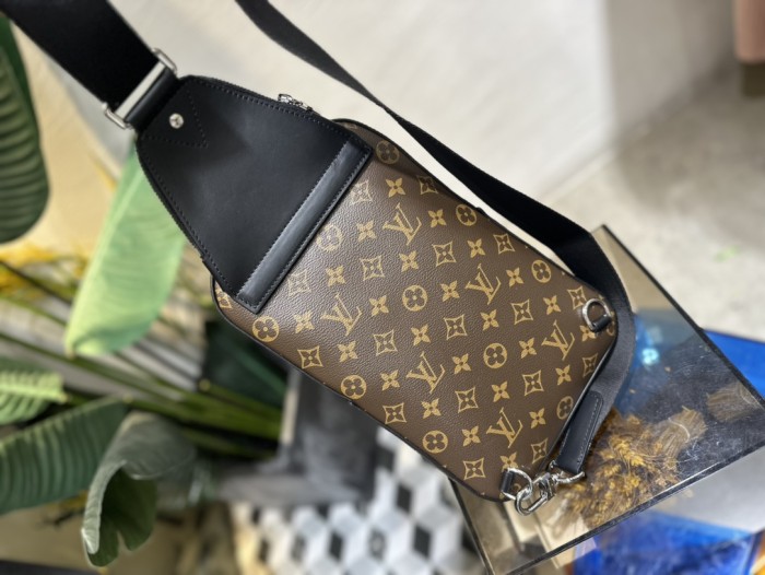 LOUIS VUITTON bags