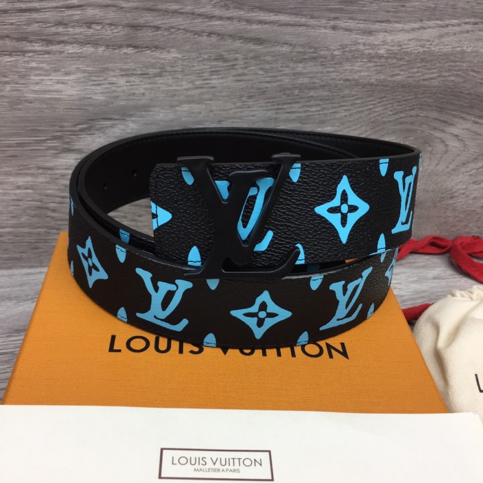 LOUIS VUITTON Belt