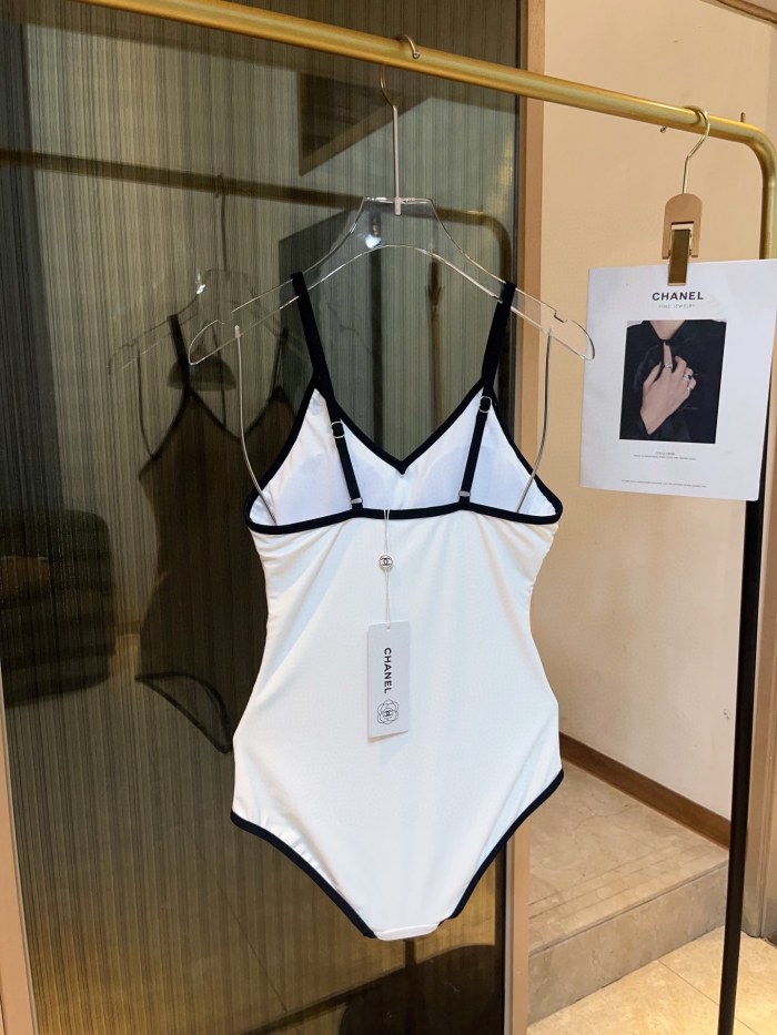 Chanel swimsuit size：S-L