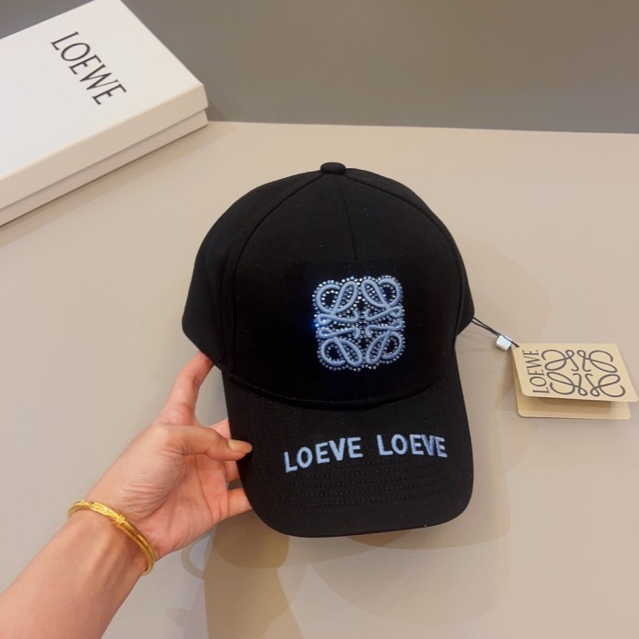 LOEWE Hats