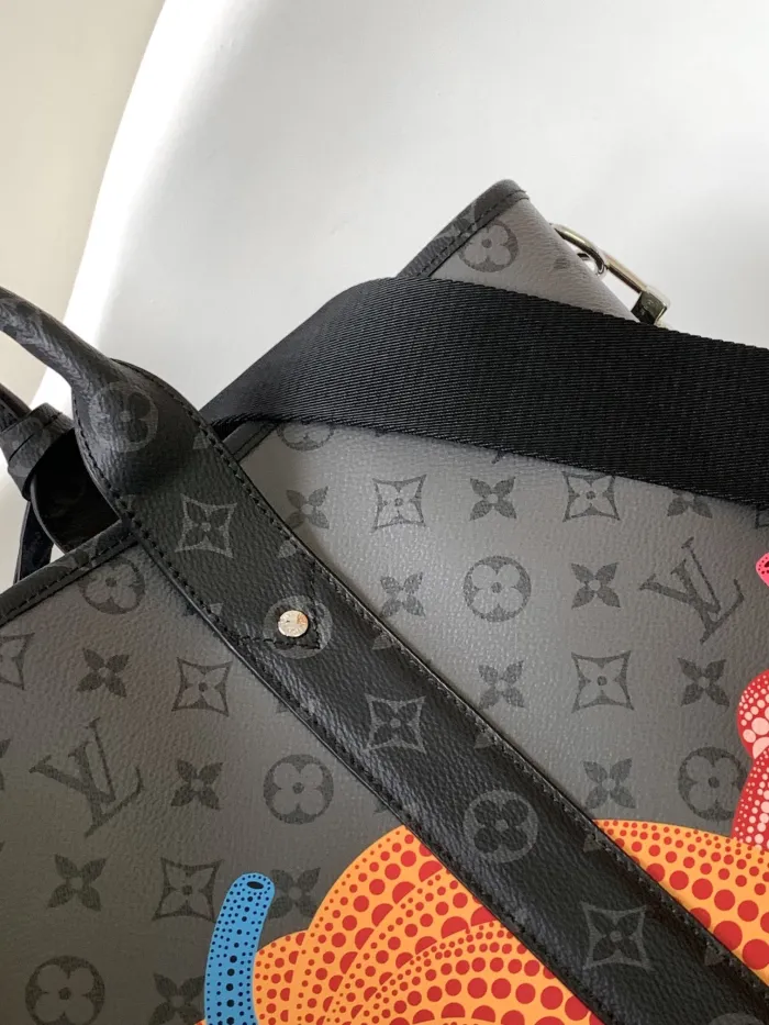 LOUIS VUITTON bags