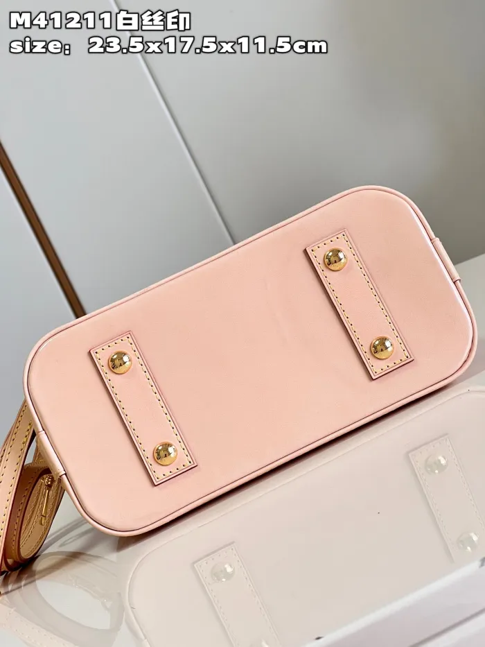 LOUIS VUITTON bags