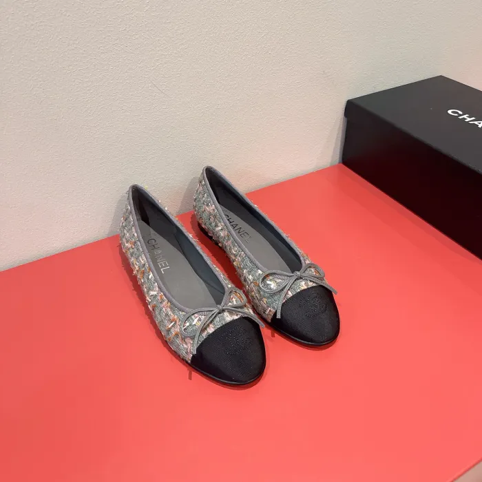 Chanel Women_Slippers/Sandals shoes eur 35-41