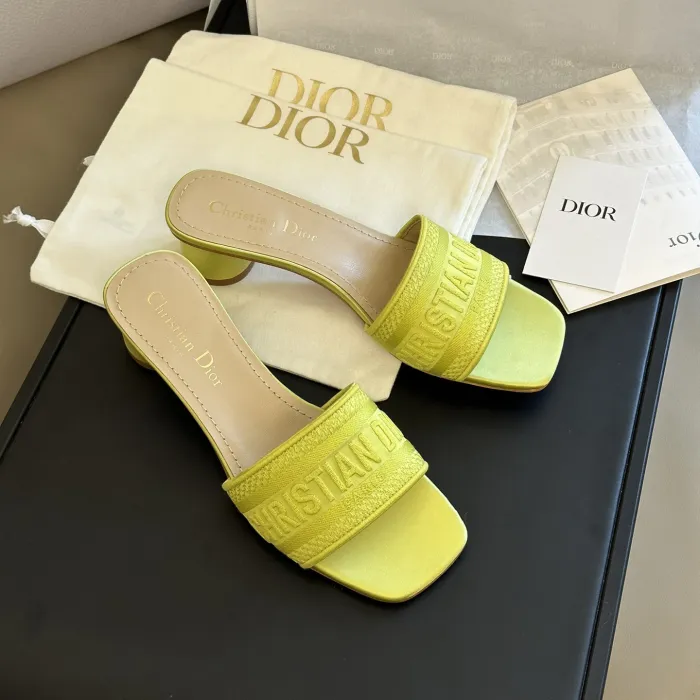 Dior Women_Slippers/Sandals shoes eur 35-41
