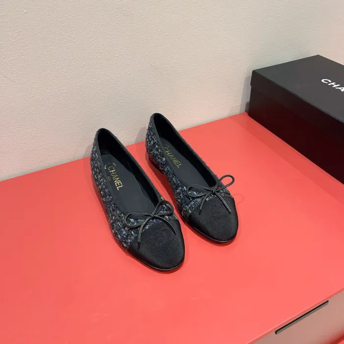 Chanel Women_Slippers/Sandals shoes eur 35-41