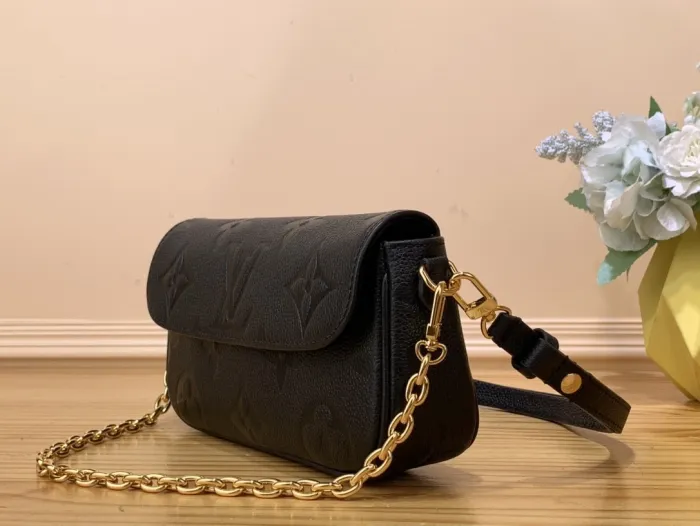 LOUIS VUITTON bags