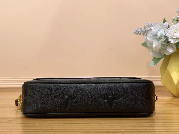 LOUIS VUITTON bags