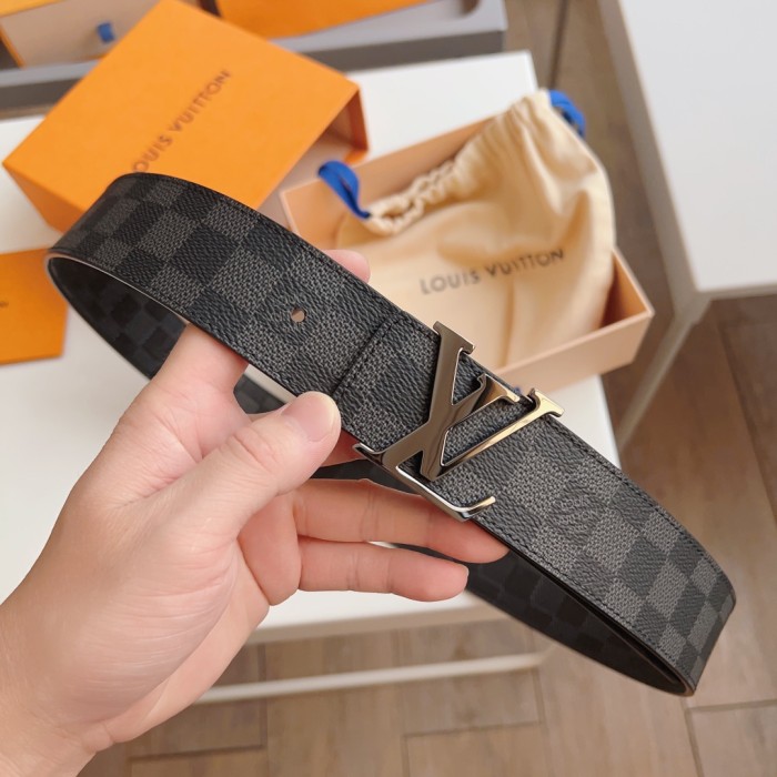 LOUIS VUITTON Belt