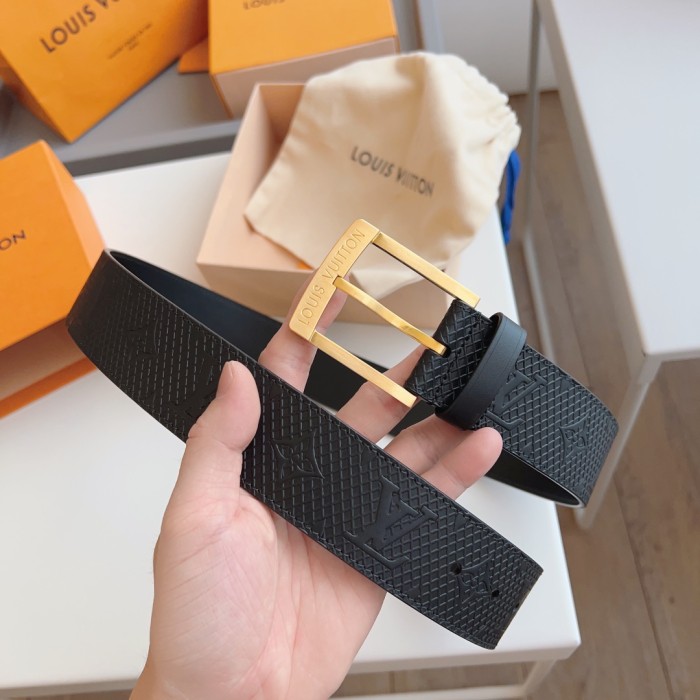 LOUIS VUITTON Belt