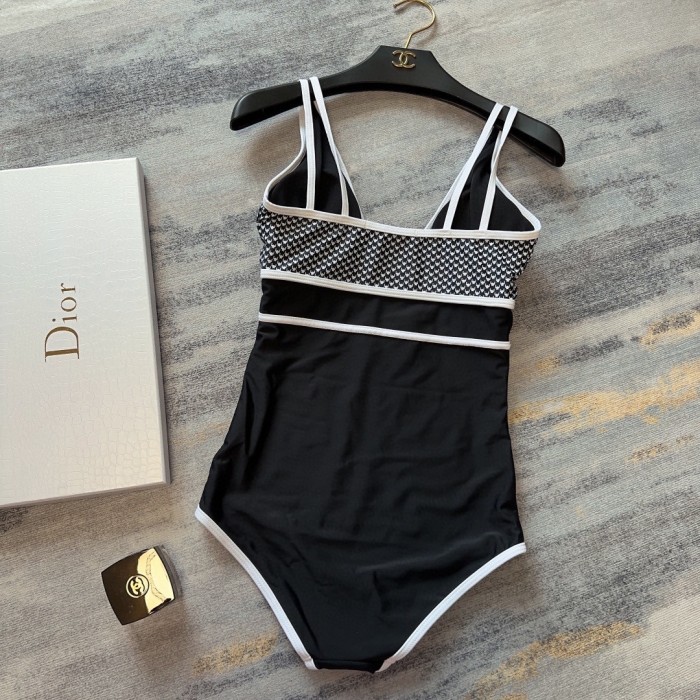 Dior swimsuit size：S-L