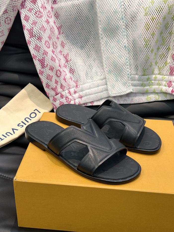 LOUIS VUITTON Men_Slippers/Sandals eur 38-45