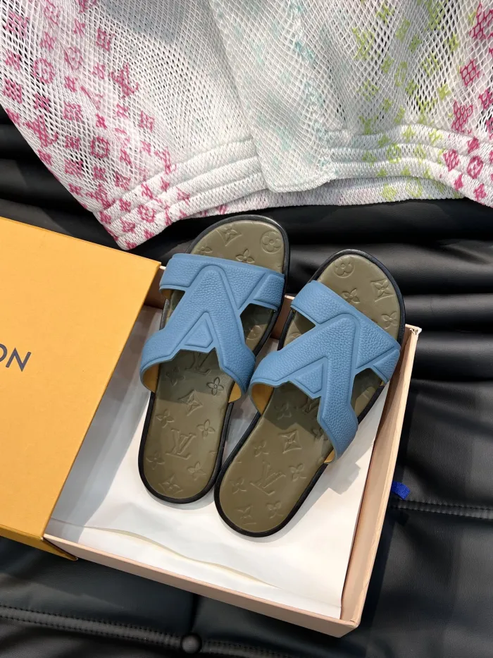 LOUIS VUITTON Men_Slippers/Sandals eur 38-45