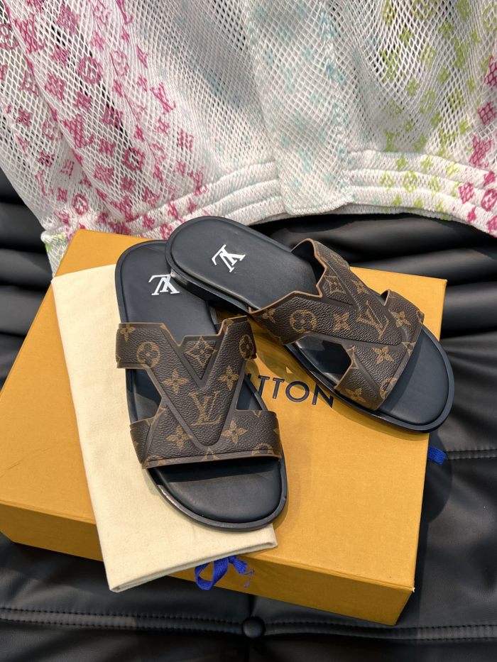 LOUIS VUITTON Men_Slippers/Sandals eur 38-45