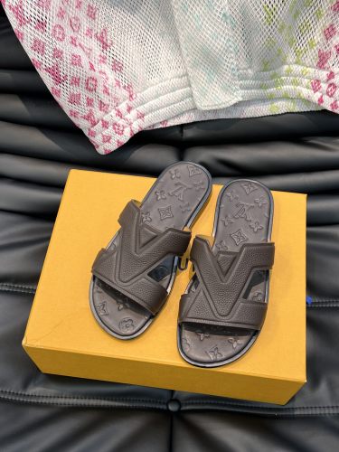 LOUIS VUITTON Men_Slippers/Sandals eur 38-45