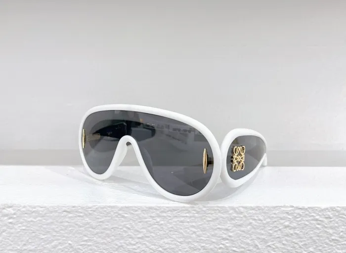 LOEWE Sunglasses