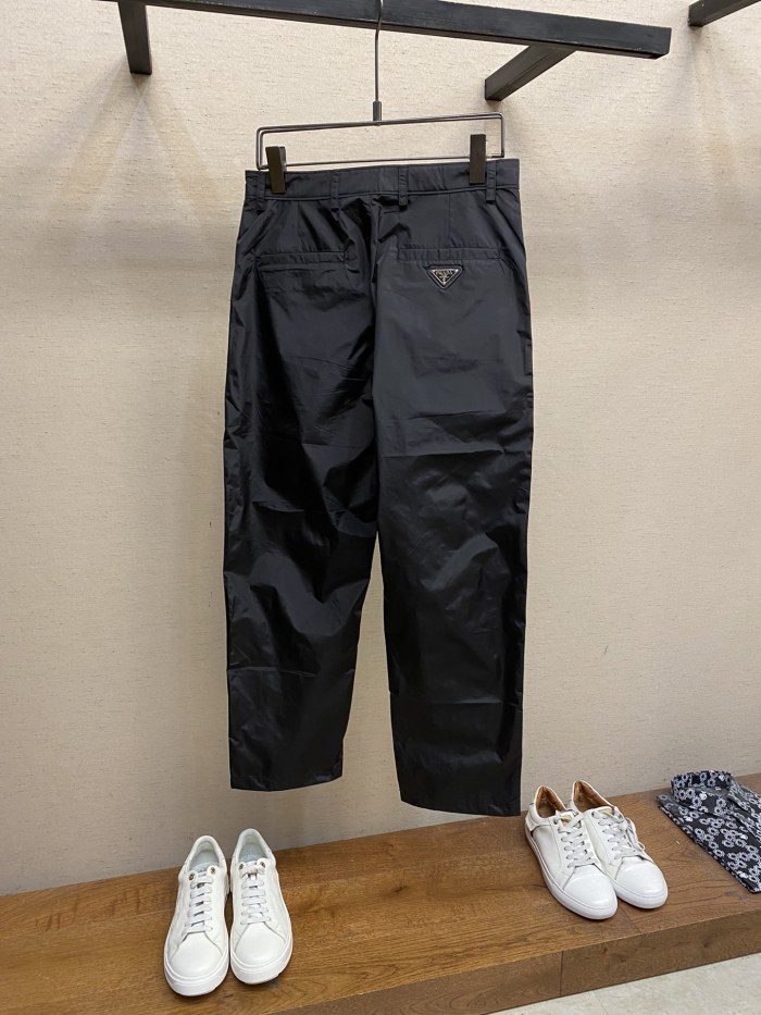 Prada pants size：30-36