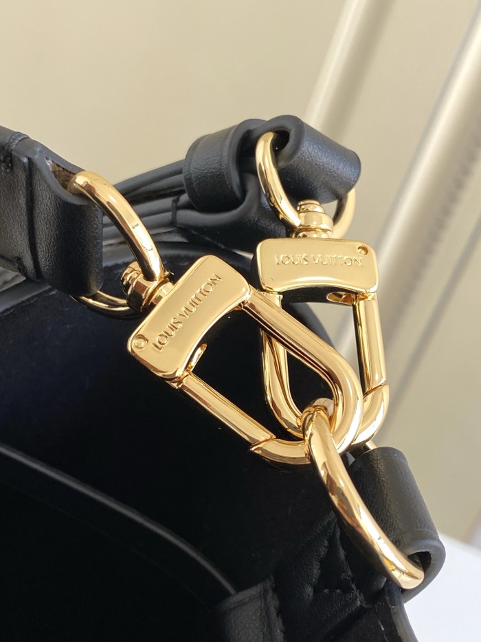 LOUIS VUITTON bags