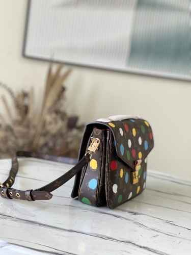 LOUIS VUITTON bags